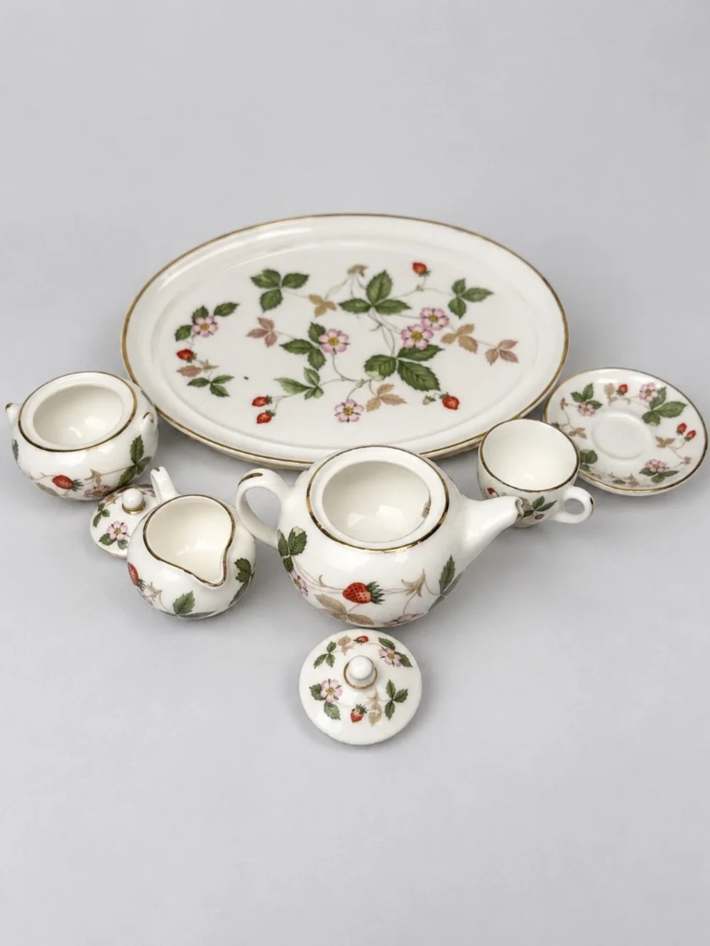Wedgwood Wild Strawberry Miniature Tea Set England Tray Teapot China